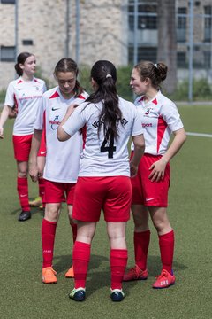 Bild 321 - wCJ Germania Schnelsen - Walddoerfer SV : Ergebnis: 0:6